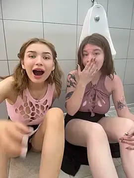 Stripchat Watch Live Sex Cams of FlashTitsRoyal