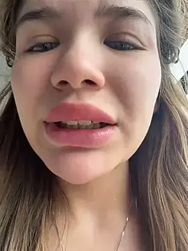 Stripchat Best Webcam of FlashTitsRoyal