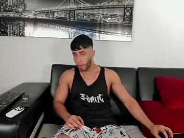 Stripchat Free Live Porn of gato_pascal