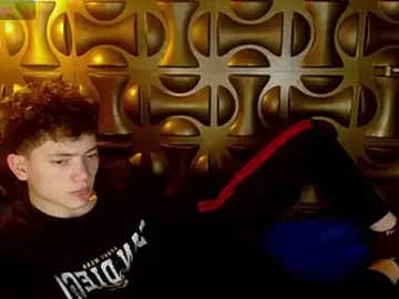 Stripchat Adult Webcam of cruz_dante