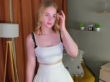 Stripchat Watch Live Sex Cams of BlondeBombX