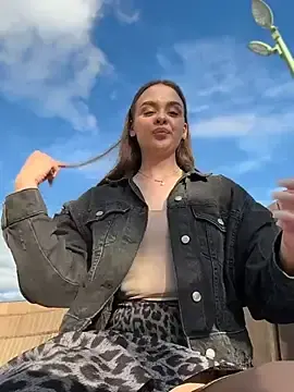 Stripchat Sex Cam of KristiRich