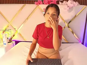 Stripchat Free Live Porn of Real_virgin_Pussy