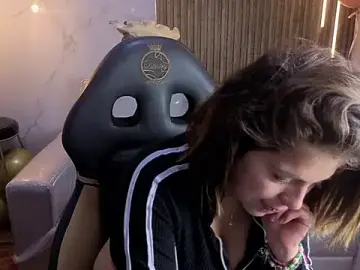 Stripchat Free Live Porn of Kitten_Cam