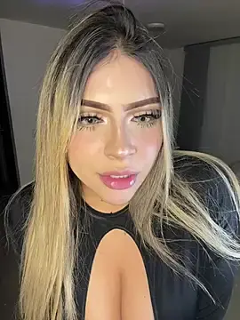 Stripchat Best Webcam of MiaWhitePink_