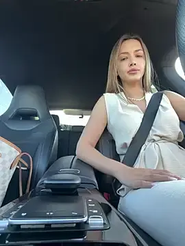 Stripchat Nude Webcam of TiffanyHouston_