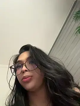 Stripchat Free Live Porn of Samantha_Bernardo
