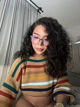 Stripchat Best Webcam of Samantha_Bernardo