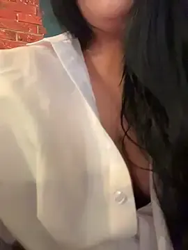 Stripchat Adult Webcam of Tisha_Busty