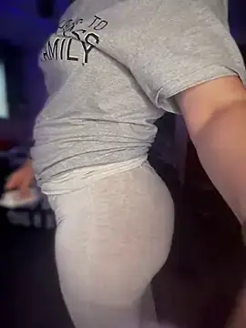 Stripchat Free Live Porn of Jennybootyjones