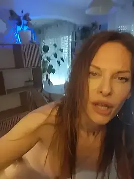 Stripchat Free Porn Cam of Luna_Kitanna