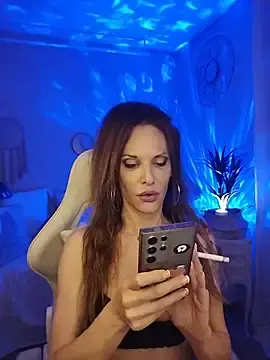 Stripchat Live Sex Cam of Luna_Kitanna