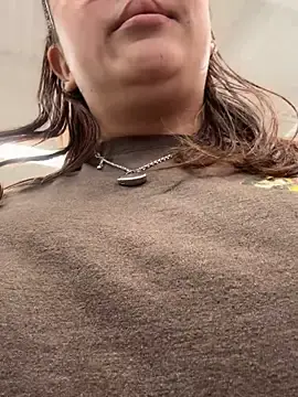 Stripchat Live Porn of native_naya