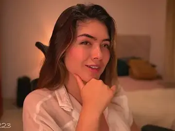 Stripchat Free Live Porn of Lau_Bee