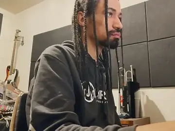 Stripchat Live Sex of FavelaDaddyCum