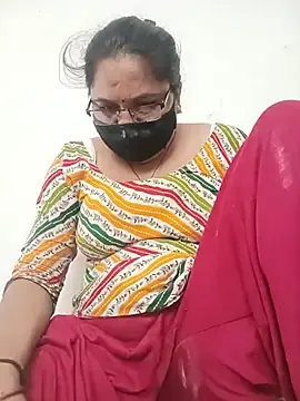 Stripchat Free Porn Cam of Menka_cut34