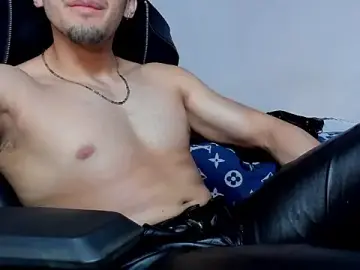 Stripchat Private Sex Chat of Tommy_Bred