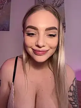 Stripchat Watch Live Sex Cams of HugeBoobsAlice