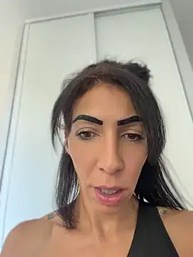 Stripchat Watch Live Sex Cams of Yasmiinee