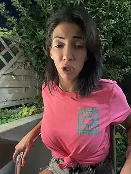 Stripchat Live Sex of Yasmiinee