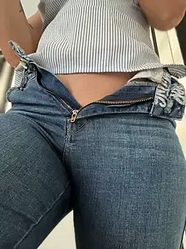 Stripchat Free Live Porn of Ema_azel