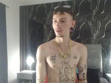 Stripchat Watch Live Sex Cams of Ryan_Owenss