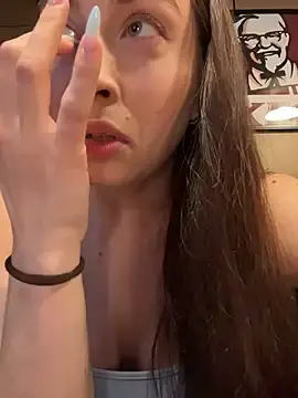 Stripchat Live Porn of Holly_Play