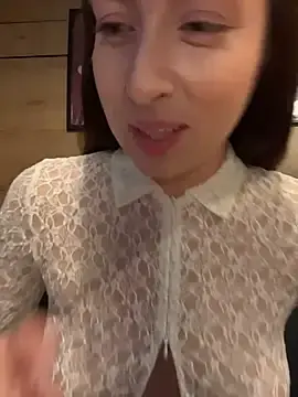 Stripchat Live Porn of Holly_Play