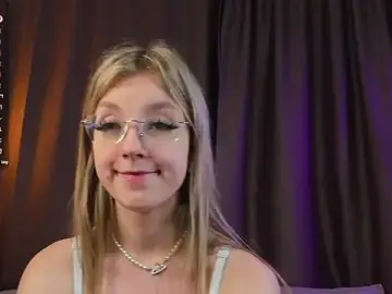 Stripchat Live Sex of NovaOliphant