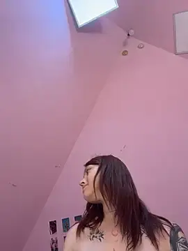 Stripchat Sex Cam of Rinamay_