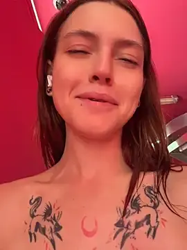 Stripchat Free Porn Cam of Rinamay_