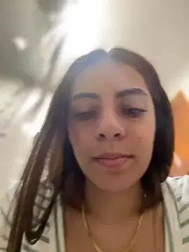 Stripchat Free Porn Cam of Hanna_Cruz_