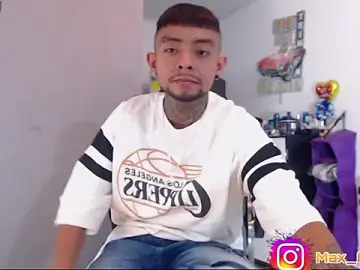 Stripchat Watch Live Sex Cams of CHANG_QIAAN