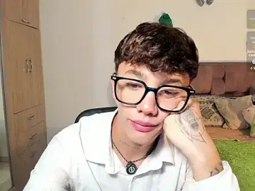 Stripchat Nude Webcam of Tomy_Rox