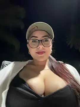 Stripchat Sex Cam of Natha_Fantasy