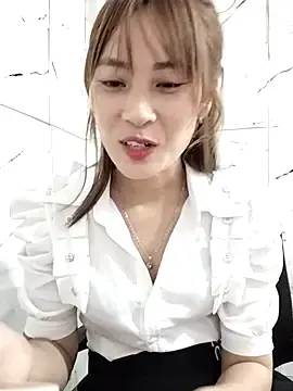 Stripchat Free Porn Cam of Em_xinh01