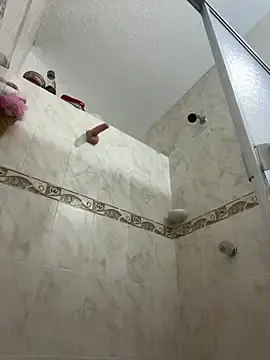 Stripchat Free Porn Cam of EmmaRose___