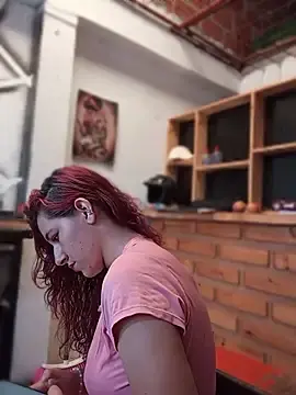 Stripchat Live Porn of Escarleth_69