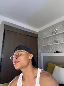 Stripchat Free Porn Cam of Bigdariza