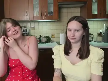 Stripchat Live Sex of HotCaramellsTV