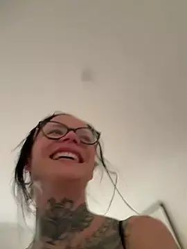 Stripchat Best live sex cam show of SkinnyLilly