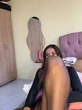 Stripchat Free Live Porn of zoe_storm