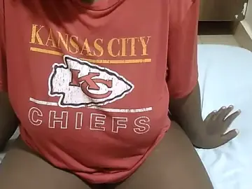 Stripchat Adult Webcam of RawHoneyXo-