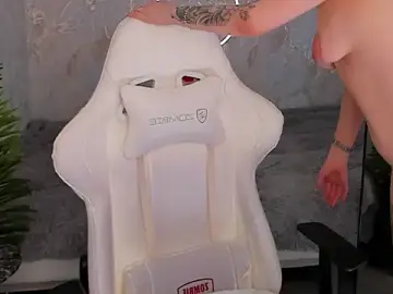 Stripchat Live Sex Cam of babyisperfect