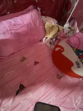 Stripchat Sex Cam of sweetieme