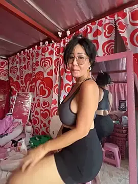 Stripchat Adult Webcams of sweetieme