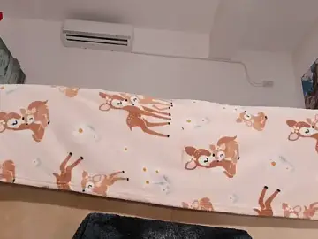 Stripchat Free Porn Cam of Bornforporn_