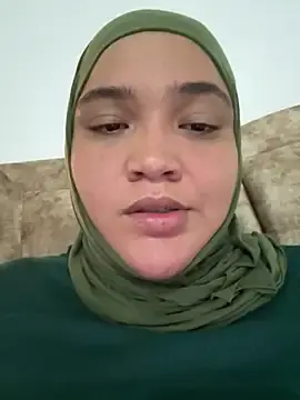Stripchat Sex Cam of sweetmuslim01