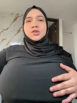 Stripchat Sex Cam of sweetmuslim01