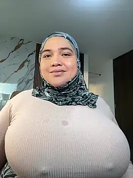 Stripchat Sex Cam of sweetmuslim01